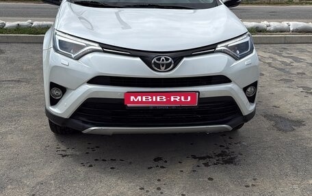 Toyota RAV4, 2016 год, 2 450 000 рублей, 1 фотография