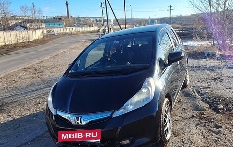 Honda Fit III, 2012 год, 895 000 рублей, 3 фотография