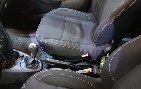 Renault Logan II, 2015 год, 610 000 рублей, 21 фотография