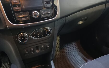 Renault Logan II, 2015 год, 610 000 рублей, 22 фотография