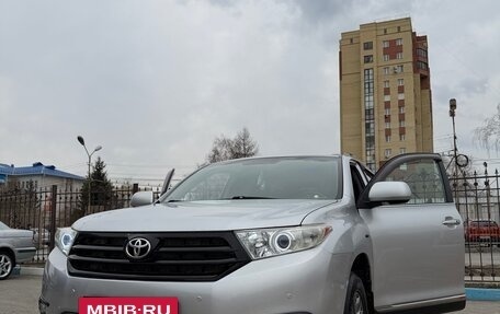 Toyota Highlander III, 2011 год, 1 999 999 рублей, 3 фотография