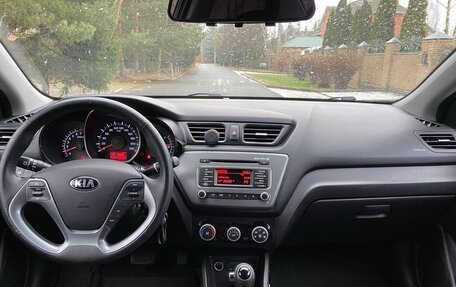 KIA Rio III рестайлинг, 2015 год, 975 000 рублей, 17 фотография