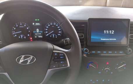 Hyundai Solaris II рестайлинг, 2021 год, 1 900 000 рублей, 5 фотография