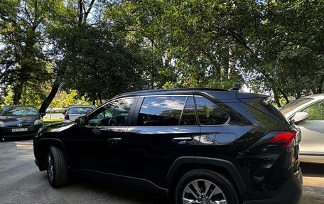 Toyota RAV4, 2020 год, 3 750 000 рублей, 5 фотография