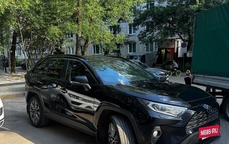 Toyota RAV4, 2020 год, 3 750 000 рублей, 8 фотография
