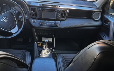 Toyota RAV4, 2016 год, 2 450 000 рублей, 5 фотография