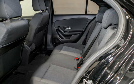 Mercedes-Benz A-Класс, 2019 год, 2 850 000 рублей, 12 фотография