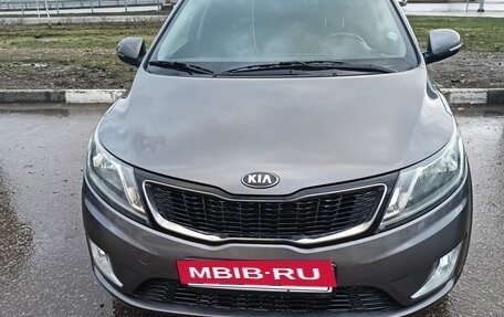 KIA Rio III рестайлинг, 2013 год, 910 000 рублей, 10 фотография