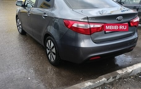 KIA Rio III рестайлинг, 2013 год, 910 000 рублей, 11 фотография