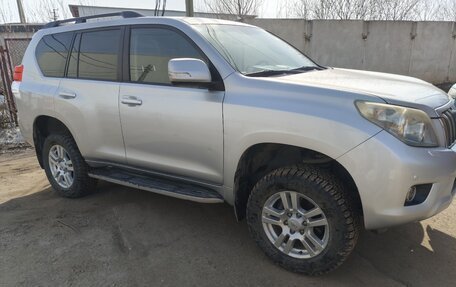 Toyota Land Cruiser Prado 150 рестайлинг 2, 2010 год, 3 800 000 рублей, 4 фотография