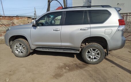 Toyota Land Cruiser Prado 150 рестайлинг 2, 2010 год, 3 800 000 рублей, 3 фотография