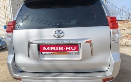 Toyota Land Cruiser Prado 150 рестайлинг 2, 2010 год, 3 800 000 рублей, 6 фотография