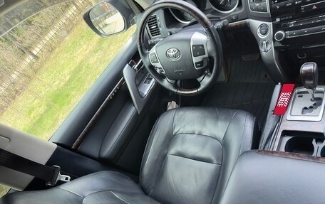 Toyota Land Cruiser 200, 2013 год, 3 800 000 рублей, 20 фотография