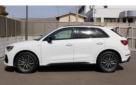 Audi Q3, 2022 год, 1 810 000 рублей, 5 фотография