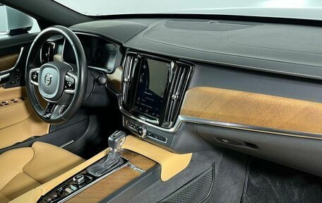 Volvo S90 II рестайлинг, 2020 год, 3 199 000 рублей, 14 фотография