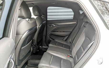 Geely Tugella FY11, 2023 год, 2 990 000 рублей, 12 фотография