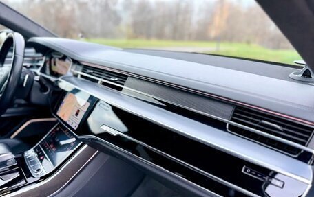 Audi A8, 2018 год, 5 450 000 рублей, 21 фотография