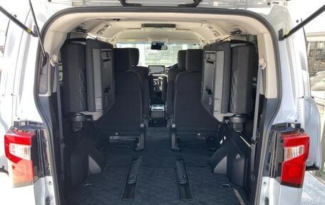 Mitsubishi Delica D:5 I, 2023 год, 2 689 000 рублей, 32 фотография