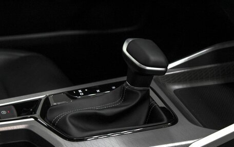 Geely Emgrand, 2024 год, 1 999 900 рублей, 10 фотография