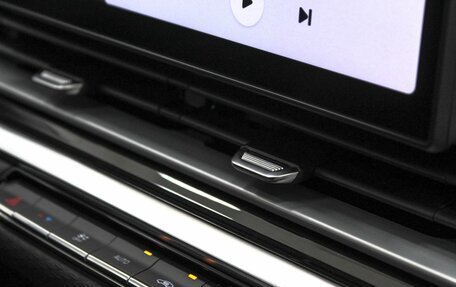 Geely Emgrand, 2024 год, 1 999 900 рублей, 13 фотография