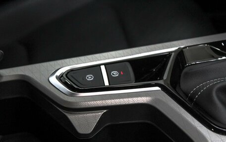 Geely Emgrand, 2024 год, 1 999 900 рублей, 11 фотография