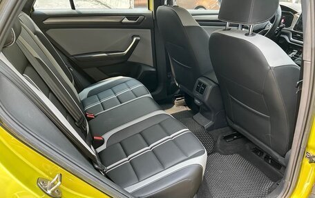 Volkswagen T-Roc I, 2023 год, 1 728 000 рублей, 8 фотография