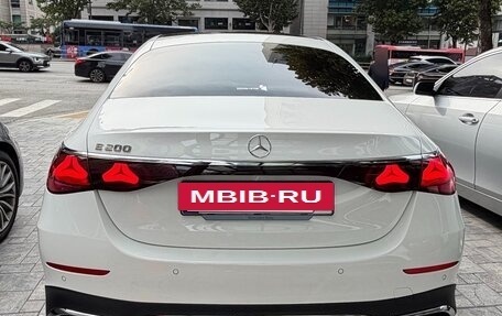 Mercedes-Benz E-Класс, 2025 год, 6 900 000 рублей, 4 фотография