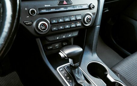 KIA Sportage IV рестайлинг, 2021 год, 2 430 000 рублей, 9 фотография