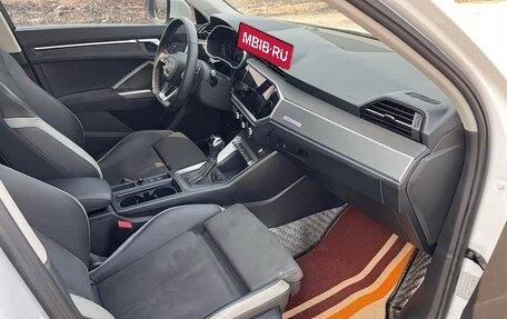 Audi Q3, 2022 год, 2 999 999 рублей, 16 фотография