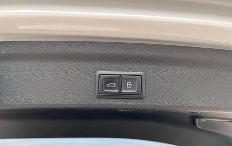 Audi Q3, 2022 год, 2 999 999 рублей, 20 фотография