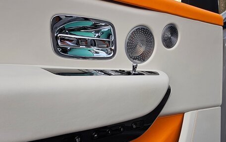 Rolls-Royce Cullinan, 2021 год, 36 500 000 рублей, 17 фотография