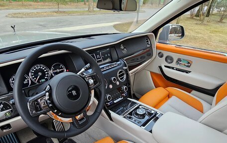 Rolls-Royce Cullinan, 2021 год, 36 500 000 рублей, 11 фотография