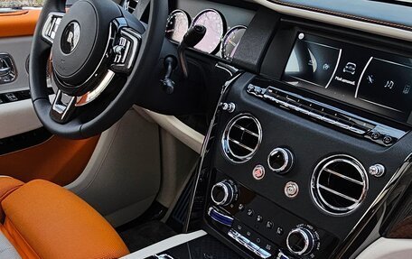 Rolls-Royce Cullinan, 2021 год, 36 500 000 рублей, 12 фотография