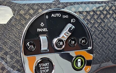 Rolls-Royce Cullinan, 2021 год, 36 500 000 рублей, 14 фотография