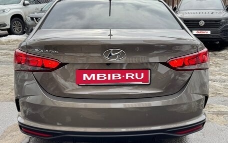 Hyundai Solaris II рестайлинг, 2022 год, 1 900 000 рублей, 8 фотография