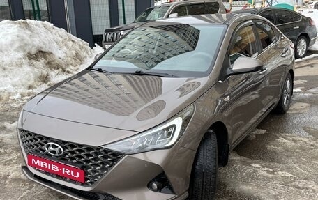 Hyundai Solaris II рестайлинг, 2022 год, 1 900 000 рублей, 18 фотография