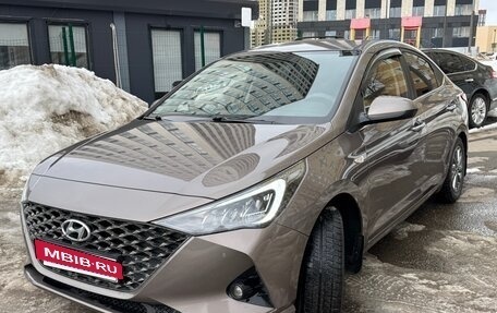 Hyundai Solaris II рестайлинг, 2022 год, 1 900 000 рублей, 16 фотография