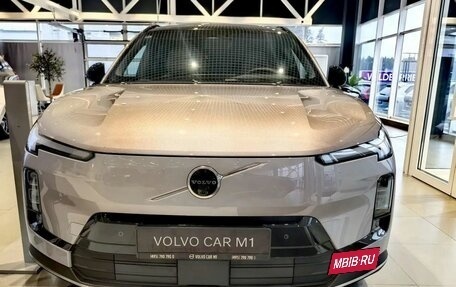 Volvo XC70, 2025 год, 8 500 000 рублей, 2 фотография