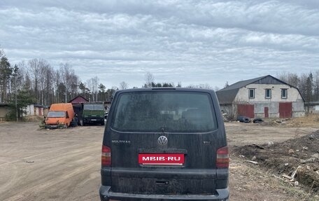 Volkswagen Multivan T5, 2005 год, 940 000 рублей, 6 фотография