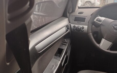 Opel Astra H, 2011 год, 550 000 рублей, 1 фотография