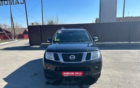 Nissan Pathfinder, 2013 год, 1 100 000 рублей, 1 фотография