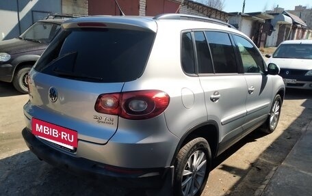 Volkswagen Tiguan I, 2011 год, 1 290 000 рублей, 2 фотография