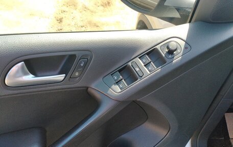 Volkswagen Tiguan I, 2011 год, 1 290 000 рублей, 6 фотография