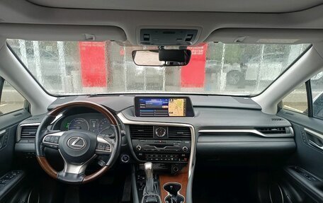 Lexus RX IV рестайлинг, 2016 год, 4 500 000 рублей, 9 фотография