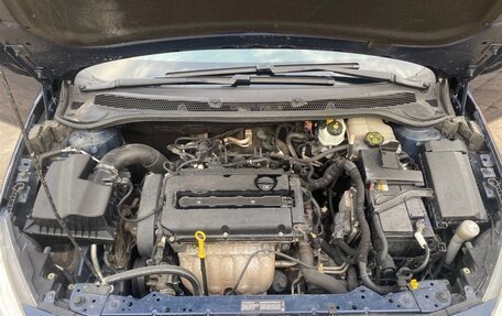 Opel Astra J, 2010 год, 650 000 рублей, 7 фотография