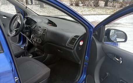 Hyundai i20 IB рестайлинг, 2010 год, 300 000 рублей, 9 фотография