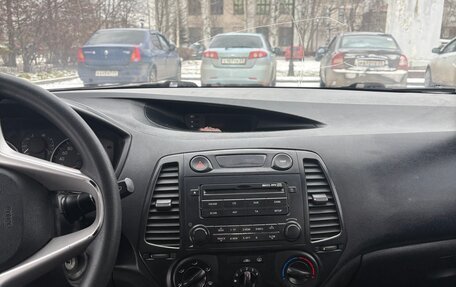 Hyundai i20 IB рестайлинг, 2010 год, 300 000 рублей, 8 фотография