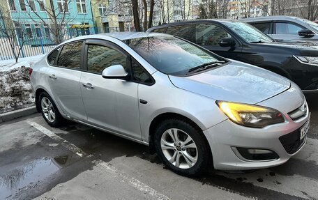 Opel Astra J, 2012 год, 700 000 рублей, 2 фотография
