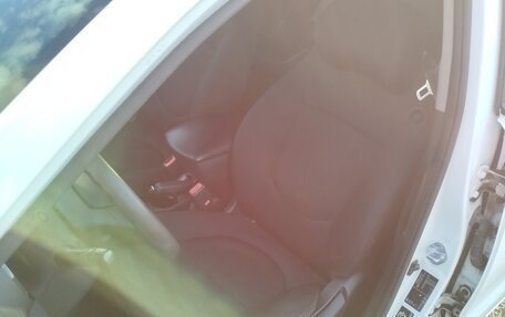 KIA Rio III рестайлинг, 2013 год, 1 000 000 рублей, 8 фотография