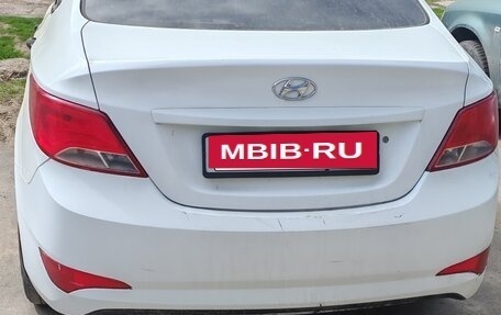 Hyundai Solaris II рестайлинг, 2016 год, 650 000 рублей, 3 фотография